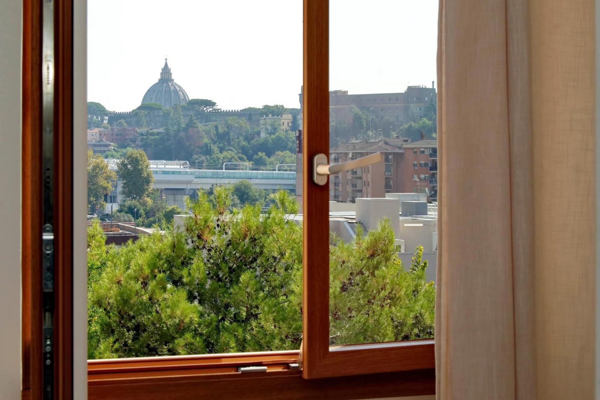 Vatican View Viale Di Valle Aurelia Rome Bagian luar foto